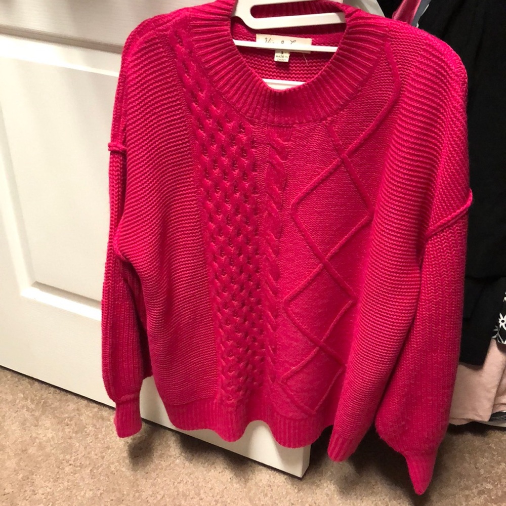 Sweater  Style: baggy, oversized